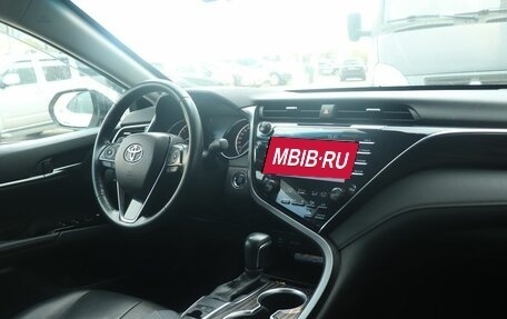 Toyota Camry, 2018 год, 2 831 000 рублей, 7 фотография