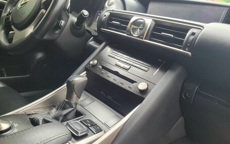 Lexus IS III, 2018 год, 2 700 000 рублей, 6 фотография