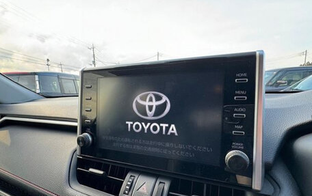 Toyota RAV4, 2021 год, 2 619 000 рублей, 16 фотография