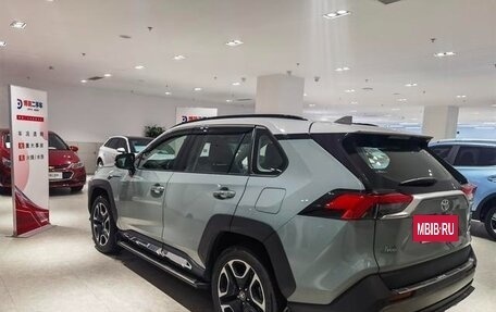 Toyota RAV4, 2019 год, 2 750 000 рублей, 6 фотография