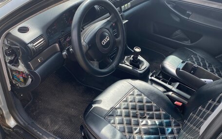 Audi A4, 1998 год, 300 000 рублей, 2 фотография