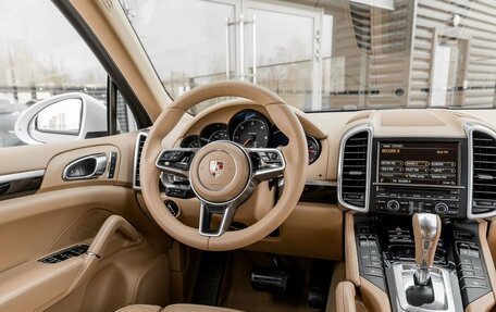 Porsche Cayenne III, 2015 год, 4 799 000 рублей, 16 фотография