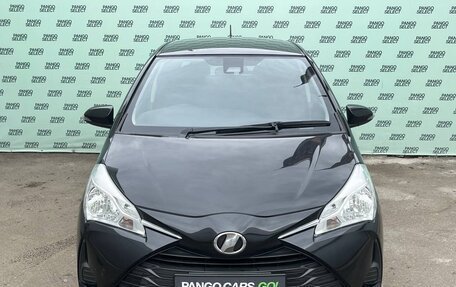 Toyota Vitz, 2017 год, 1 045 000 рублей, 2 фотография