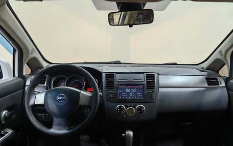 Nissan Tiida, 2011 год, 898 000 рублей, 11 фотография