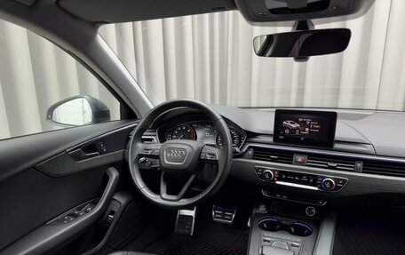 Audi A4, 2018 год, 2 850 000 рублей, 10 фотография