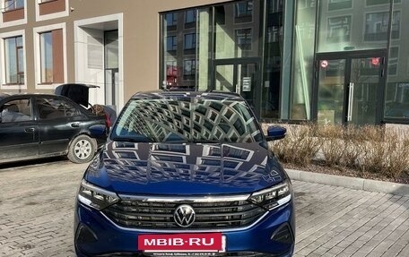 Volkswagen Polo VI (EU Market), 2022 год, 2 350 000 рублей, 3 фотография