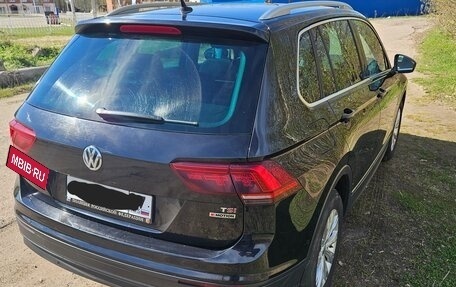 Volkswagen Tiguan II, 2017 год, 2 350 000 рублей, 6 фотография