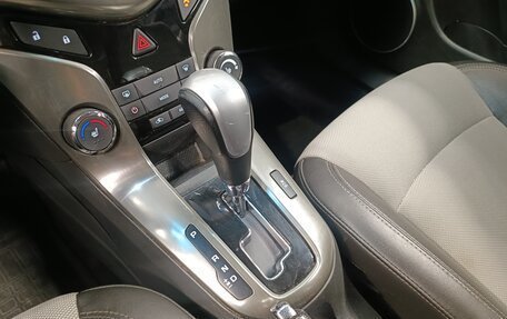 Chevrolet Cruze II, 2014 год, 935 000 рублей, 18 фотография