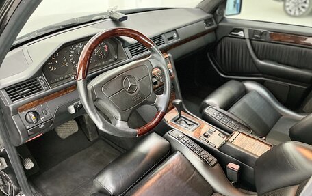 Mercedes-Benz W124, 1992 год, 6 700 000 рублей, 18 фотография