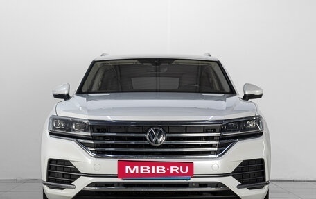 Volkswagen Touareg III, 2018 год, 4 999 000 рублей, 2 фотография