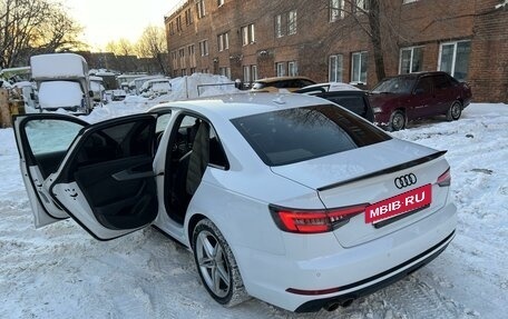 Audi A4, 2018 год, 2 600 000 рублей, 5 фотография