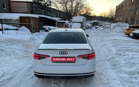 Audi A4, 2018 год, 2 600 000 рублей, 12 фотография