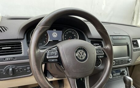 Volkswagen Touareg III, 2012 год, 2 090 000 рублей, 13 фотография