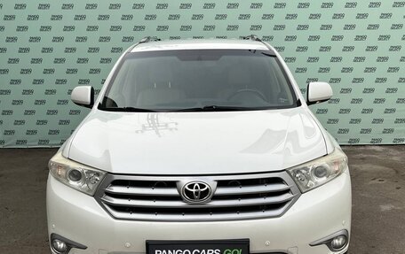 Toyota Highlander III, 2010 год, 2 195 000 рублей, 2 фотография