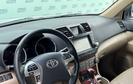 Toyota Highlander III, 2010 год, 2 195 000 рублей, 15 фотография