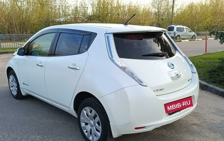 Nissan Leaf I, 2014 год, 890 000 рублей, 2 фотография