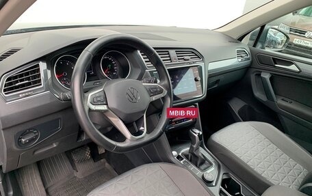 Volkswagen Tiguan II, 2021 год, 3 520 500 рублей, 5 фотография