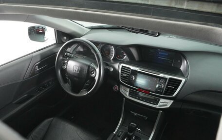 Honda Accord IX рестайлинг, 2013 год, 1 838 000 рублей, 10 фотография