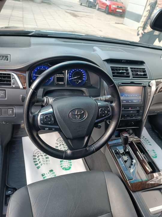 Toyota Camry XV50 рестайлинг, 2015 год, 2 590 000 рублей, 36 фотография