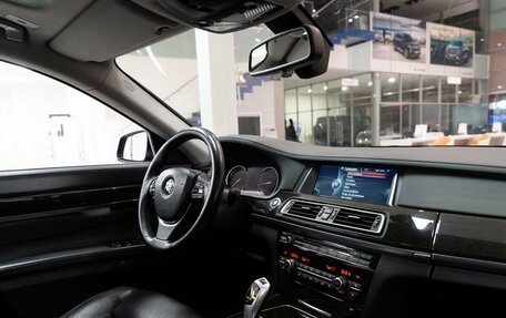 BMW 7 серия, 2013 год, 2 689 000 рублей, 22 фотография