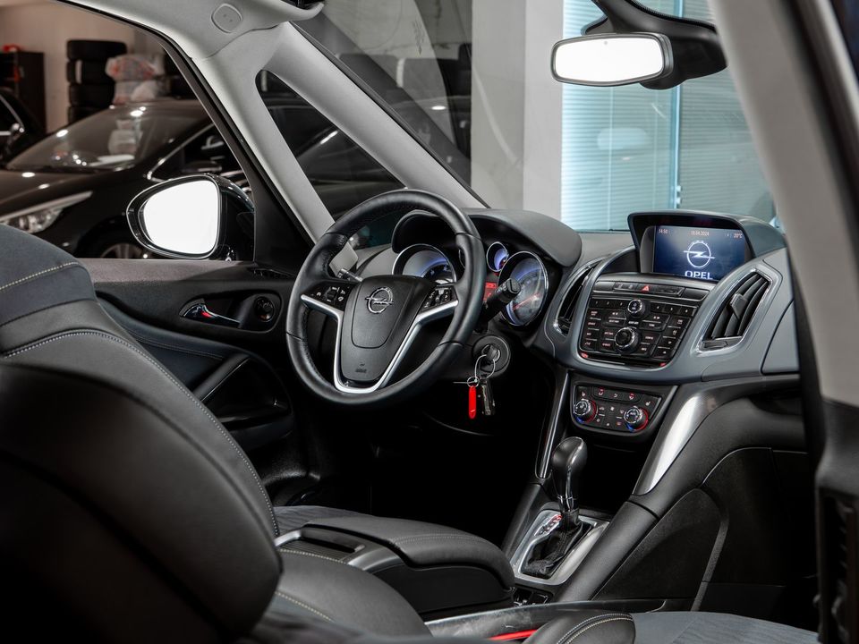 Opel Zafira C, 2013 год, 1 099 000 рублей, 5 фотография