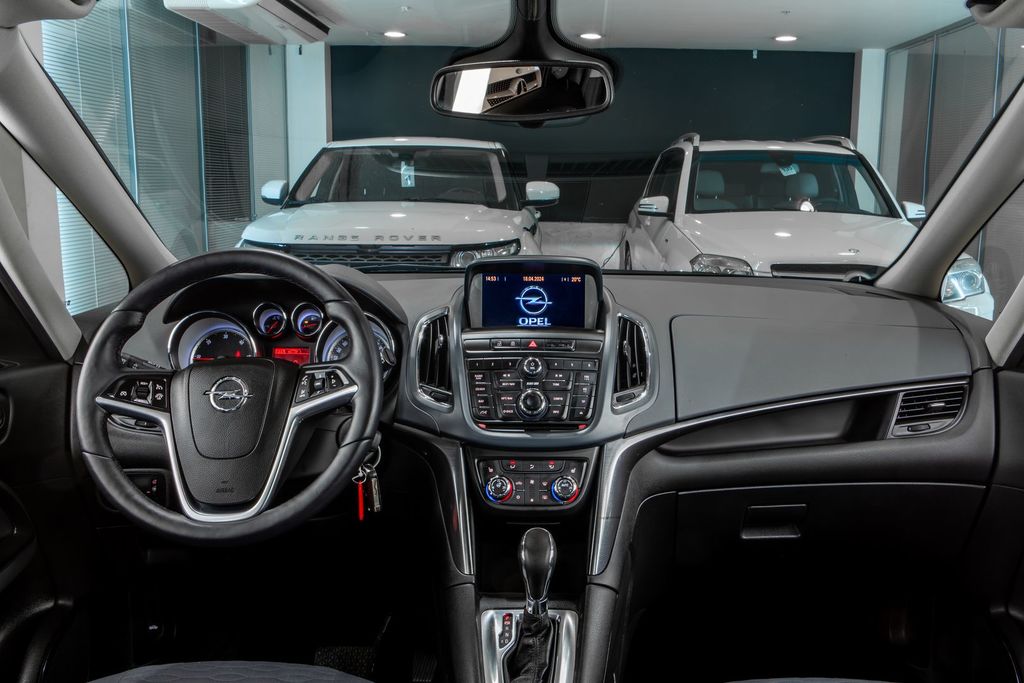 Opel Zafira C, 2013 год, 1 099 000 рублей, 12 фотография