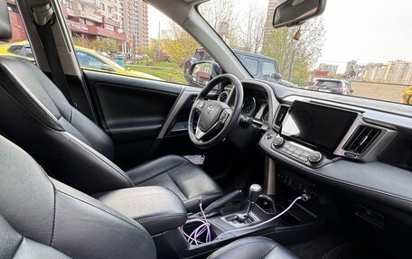 Toyota RAV4, 2018 год, 2 350 000 рублей, 7 фотография