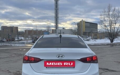 Hyundai Solaris II рестайлинг, 2017 год, 1 049 000 рублей, 4 фотография