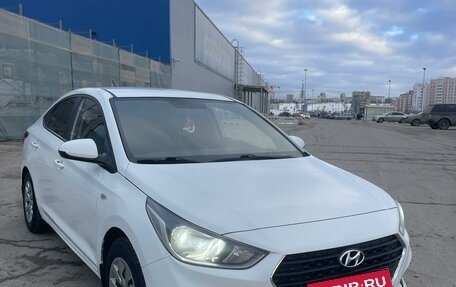 Hyundai Solaris II рестайлинг, 2017 год, 1 049 000 рублей, 8 фотография