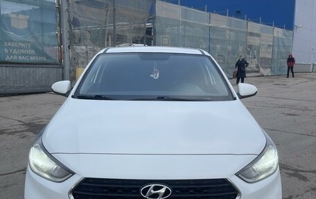 Hyundai Solaris II рестайлинг, 2017 год, 1 049 000 рублей, 7 фотография