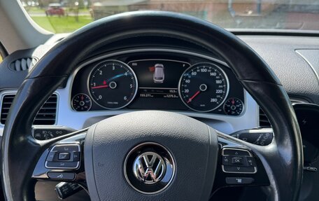 Volkswagen Touareg III, 2015 год, 3 850 000 рублей, 18 фотография