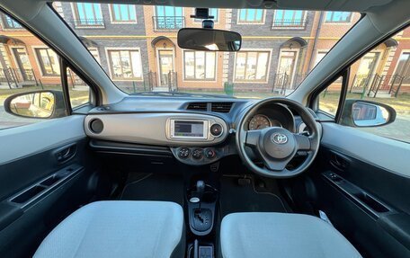 Toyota Vitz, 2012 год, 850 000 рублей, 13 фотография