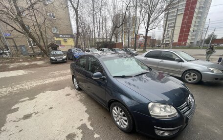 Volkswagen Jetta VI, 2008 год, 700 000 рублей, 4 фотография