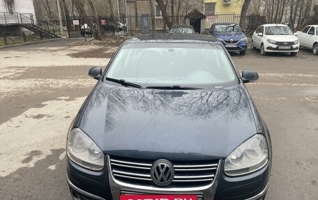 Volkswagen Jetta VI, 2008 год, 700 000 рублей, 3 фотография