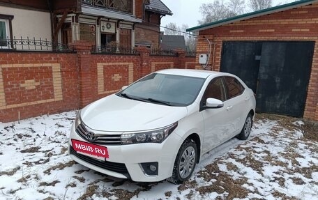 Toyota Corolla, 2013 год, 1 990 000 рублей, 2 фотография