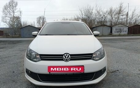 Volkswagen Polo VI (EU Market), 2013 год, 850 000 рублей, 4 фотография