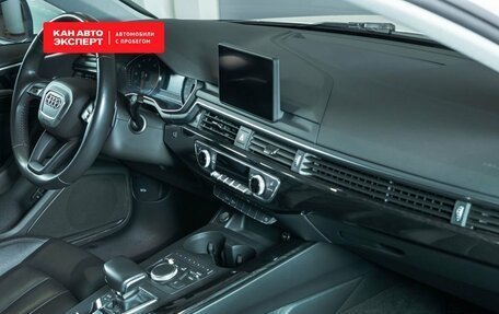 Audi A4, 2019 год, 2 675 000 рублей, 4 фотография