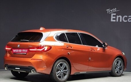 BMW 1 серия, 2021 год, 2 615 000 рублей, 2 фотография