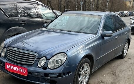 Mercedes-Benz E-Класс, 2004 год, 515 000 рублей, 2 фотография