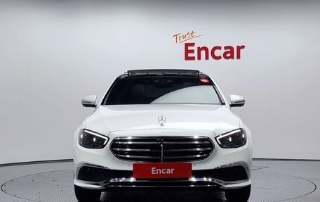 Mercedes-Benz E-Класс, 2021 год, 6 150 000 рублей, 3 фотография