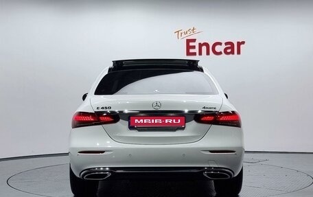 Mercedes-Benz E-Класс, 2021 год, 6 150 000 рублей, 4 фотография