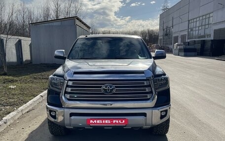 Toyota Tundra II, 2018 год, 7 500 000 рублей, 3 фотография