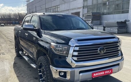 Toyota Tundra II, 2018 год, 7 500 000 рублей, 2 фотография