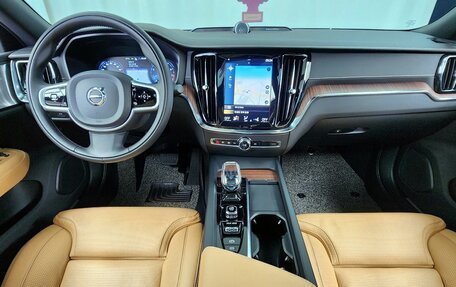 Volvo S60 III, 2021 год, 2 645 000 рублей, 6 фотография