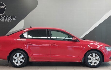 Volkswagen Jetta VI, 2011 год, 940 000 рублей, 4 фотография