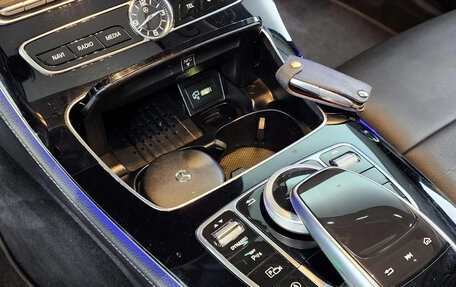 Mercedes-Benz E-Класс, 2019 год, 3 450 000 рублей, 8 фотография