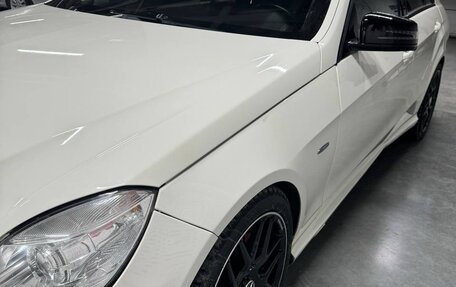 Mercedes-Benz E-Класс, 2011 год, 1 250 000 рублей, 2 фотография