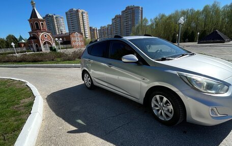 Hyundai Solaris II рестайлинг, 2012 год, 695 000 рублей, 6 фотография