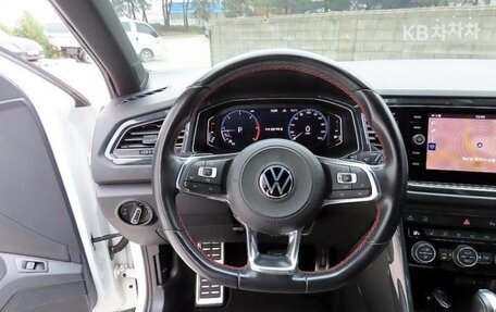 Volkswagen T-Roc I, 2021 год, 2 767 000 рублей, 7 фотография