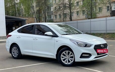 Hyundai Solaris II рестайлинг, 2019 год, 1 850 000 рублей, 3 фотография